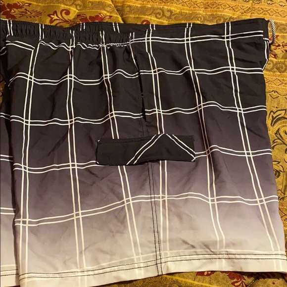 George swimming trunks! - Picture 2 of 4